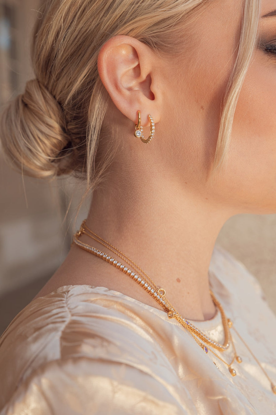 Eternity Hoops, 19 mm - Gold